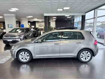 Volkswagen Golf Golf VII 2013 5p 1.0 tsi Comfortline