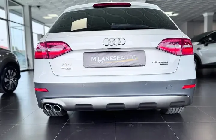 
								Audi A4 allroad A4 IV 2012 Allroad Quattro 2.0 tdi Business 177cv full									