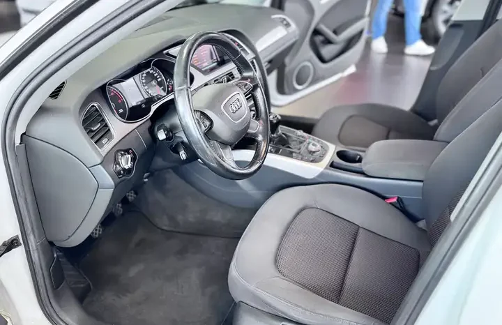 
								Audi A4 allroad A4 IV 2012 Allroad Quattro 2.0 tdi Business 177cv full									