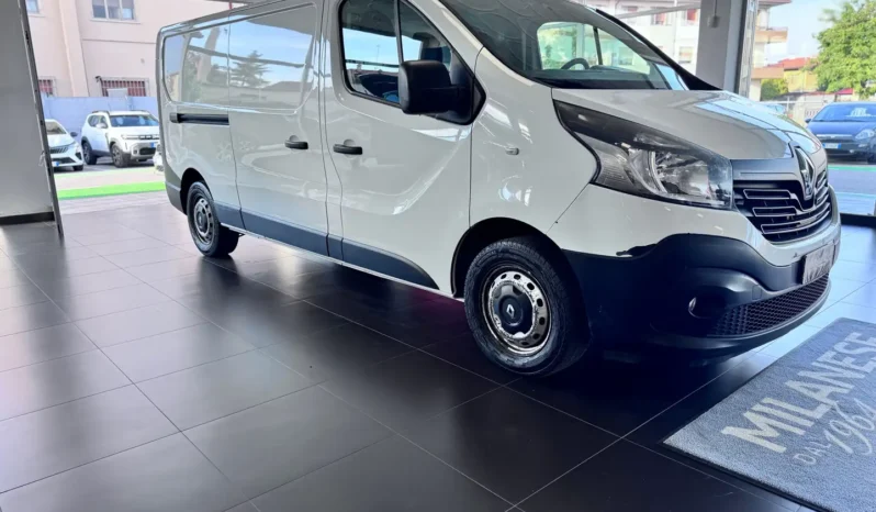 
								Renault Trafic l2h1 full									